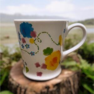 2006 Starbucks Tea/Coffee Mug With Vibrant Watercolor Flowers. Ceramic 12Iz cup